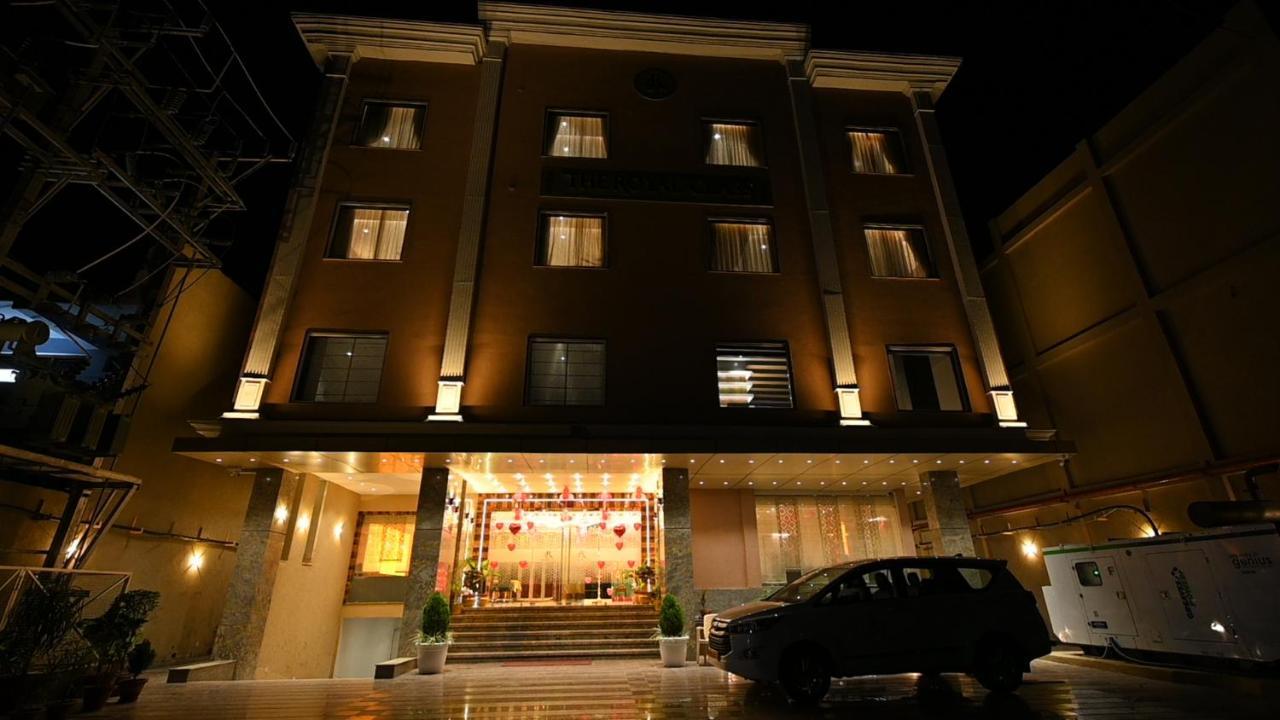 The Royal Class Hotel Gwalior Esterno foto