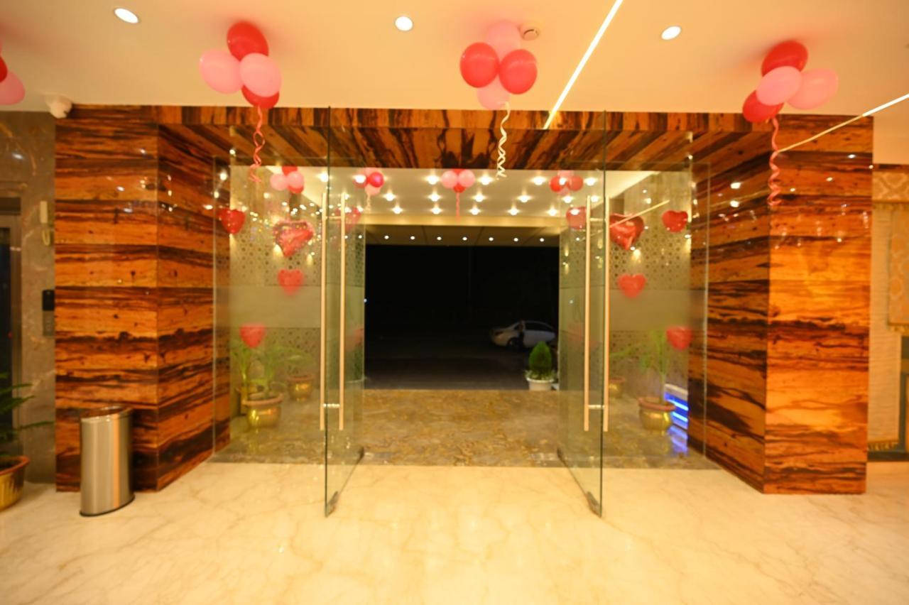 The Royal Class Hotel Gwalior Esterno foto