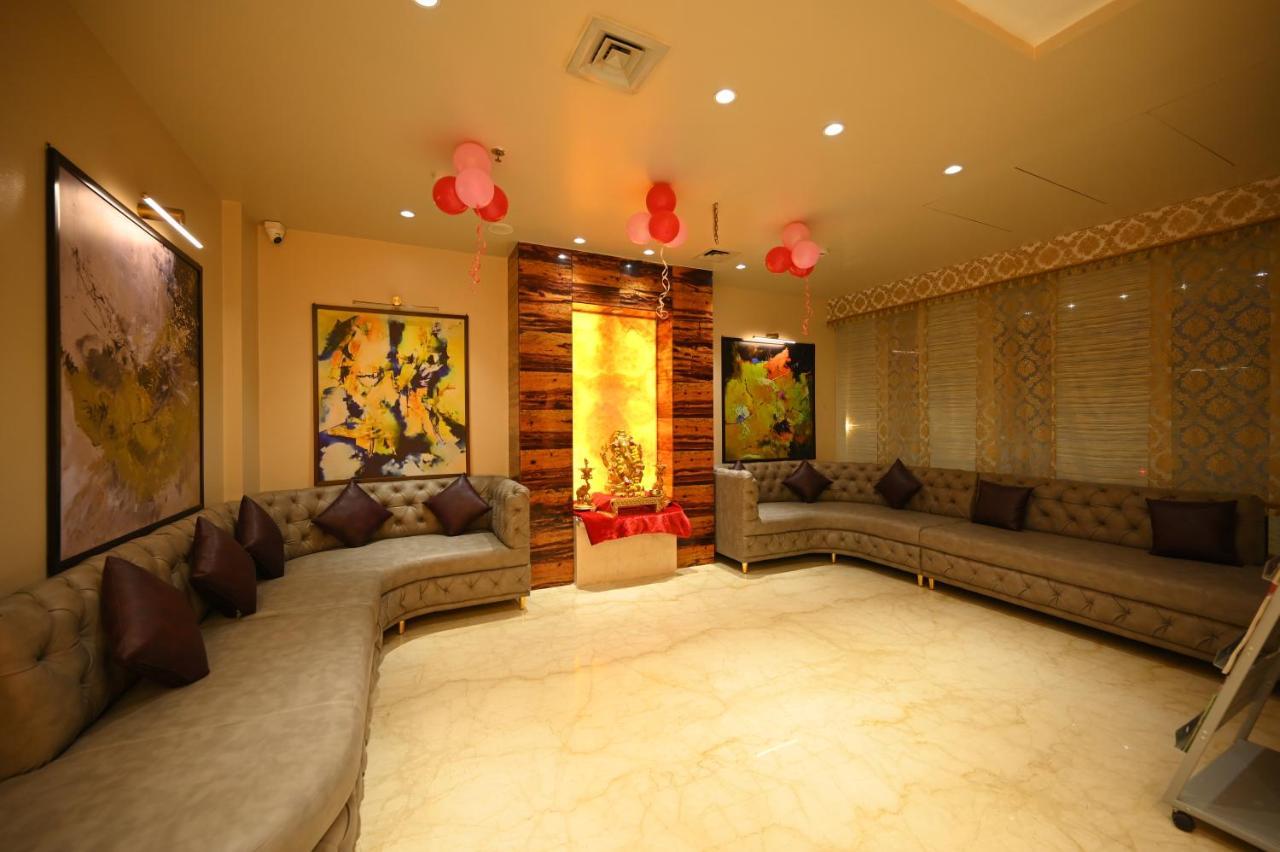 The Royal Class Hotel Gwalior Esterno foto