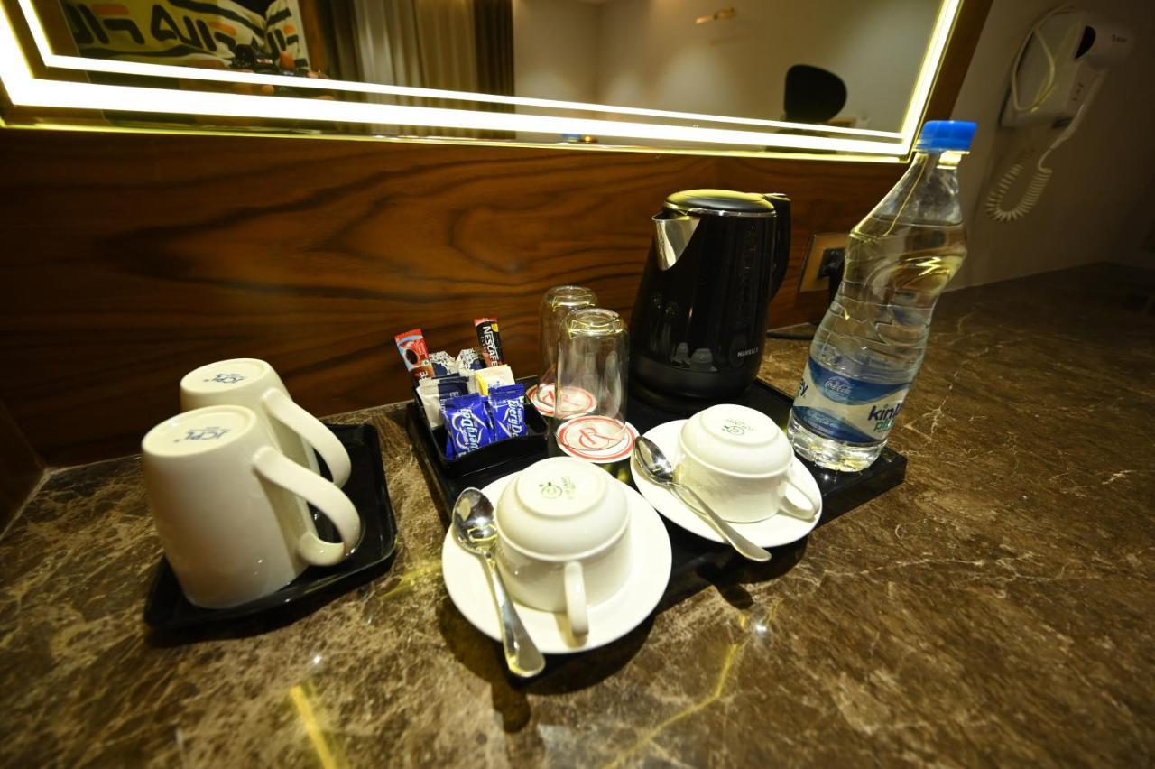The Royal Class Hotel Gwalior Esterno foto