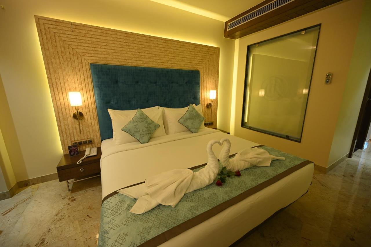 The Royal Class Hotel Gwalior Esterno foto