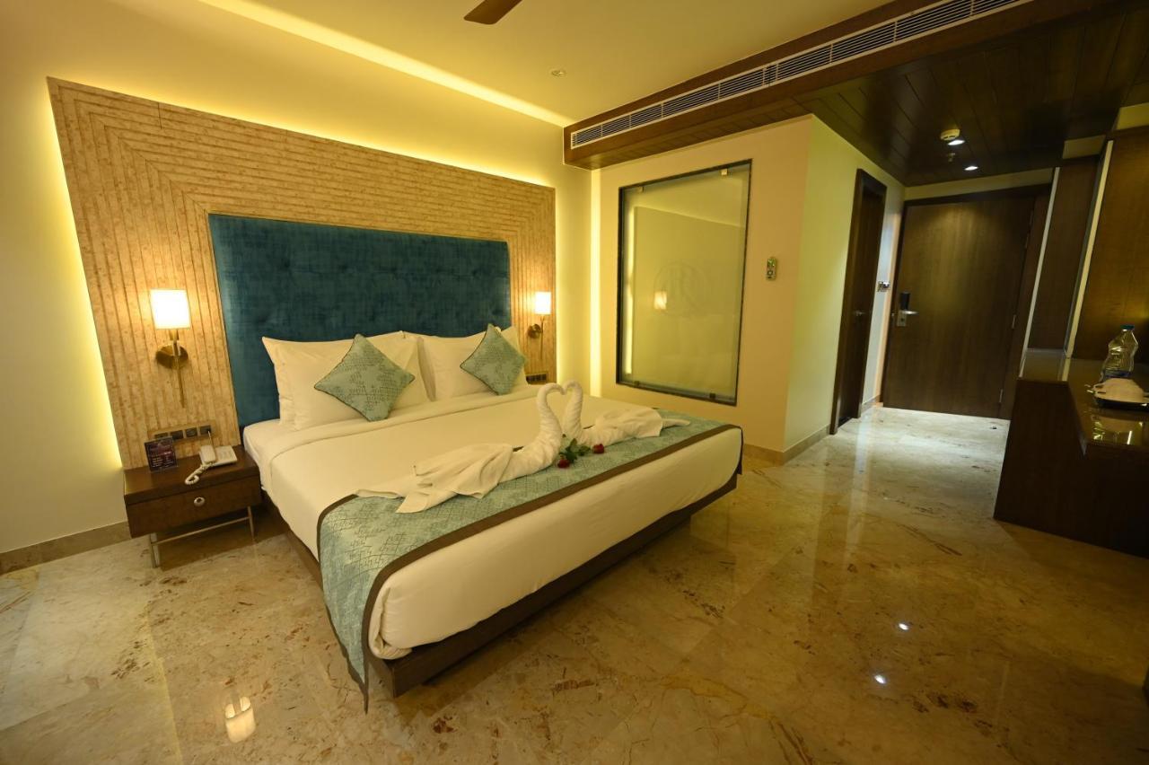 The Royal Class Hotel Gwalior Esterno foto